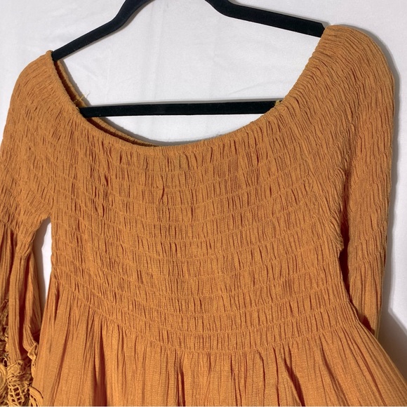 Petal Roz Yellow Smocked Off Shoulder Puff Sleeve Lace Trimmed Blouse L - Picture 9 of 15